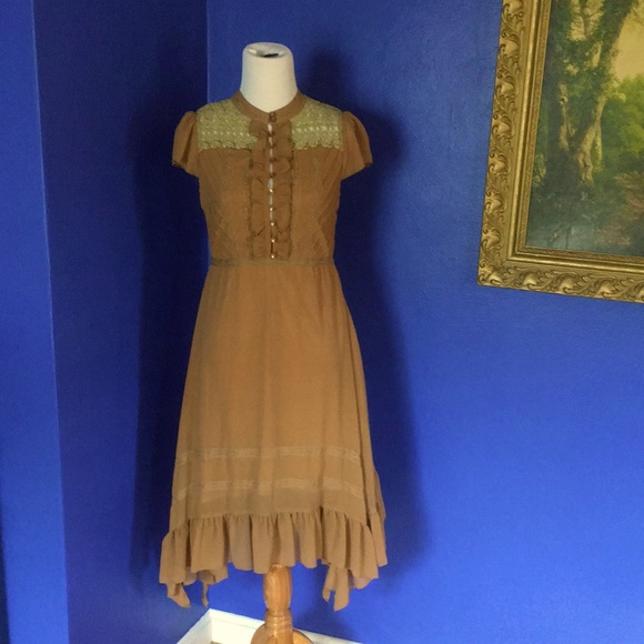 Moon Collection Dresses & Skirts - Prairie Boho Festival Gypsy tan dress with lace ruffles bottoms 1940s vintage